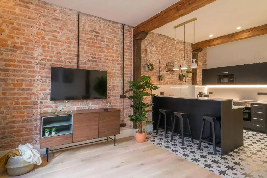 Rustic Bilbao Apartment