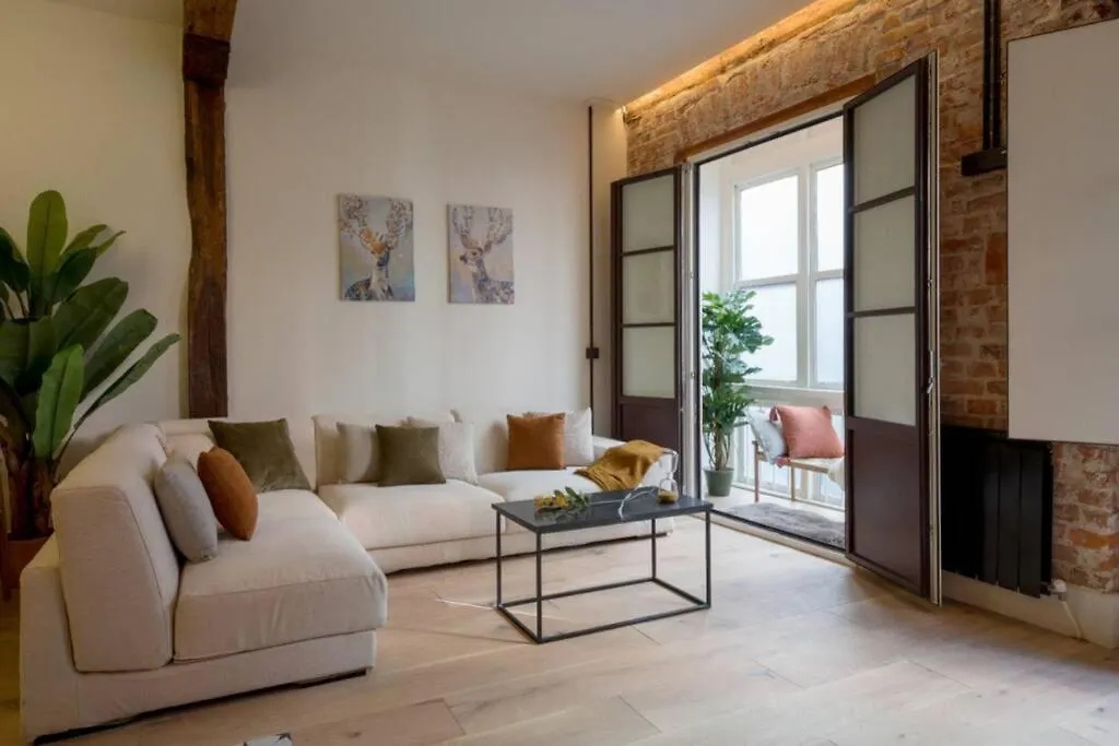 Rustic Bilbao Apartment